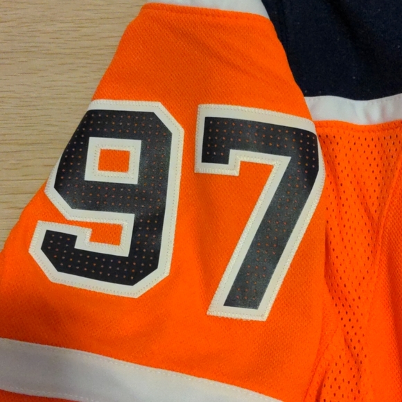 Authentic Adidas Oilers McDavid Jersey 52 L Large - Picture 5 of 10